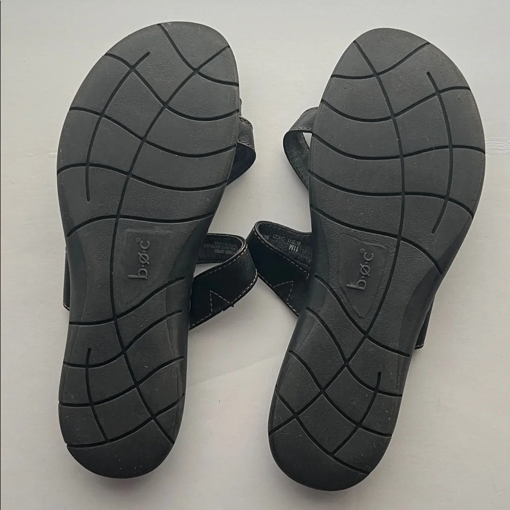 b.o.c. Black and Brown Women's Sandals - Picture 5 of 8